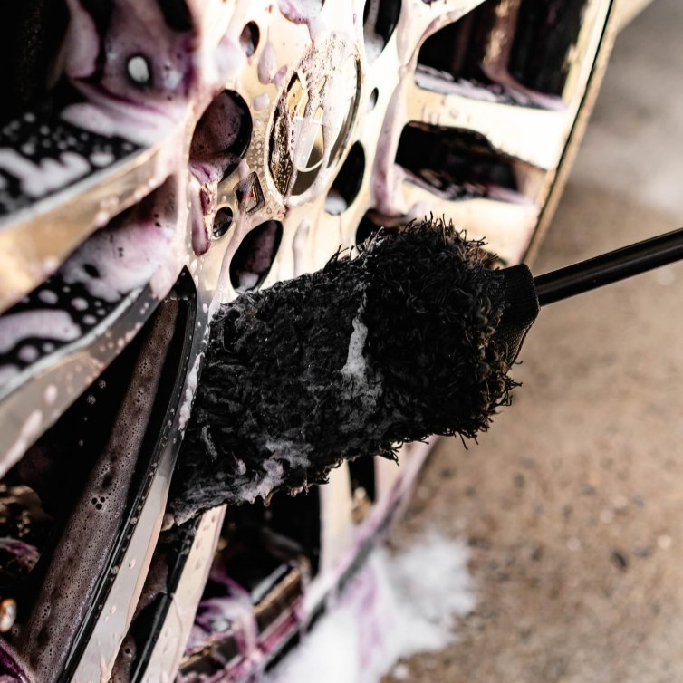 Nuke Guys Ultra Flat Wheel Brush XXL - Mikrovláknový kartáč na alu kola