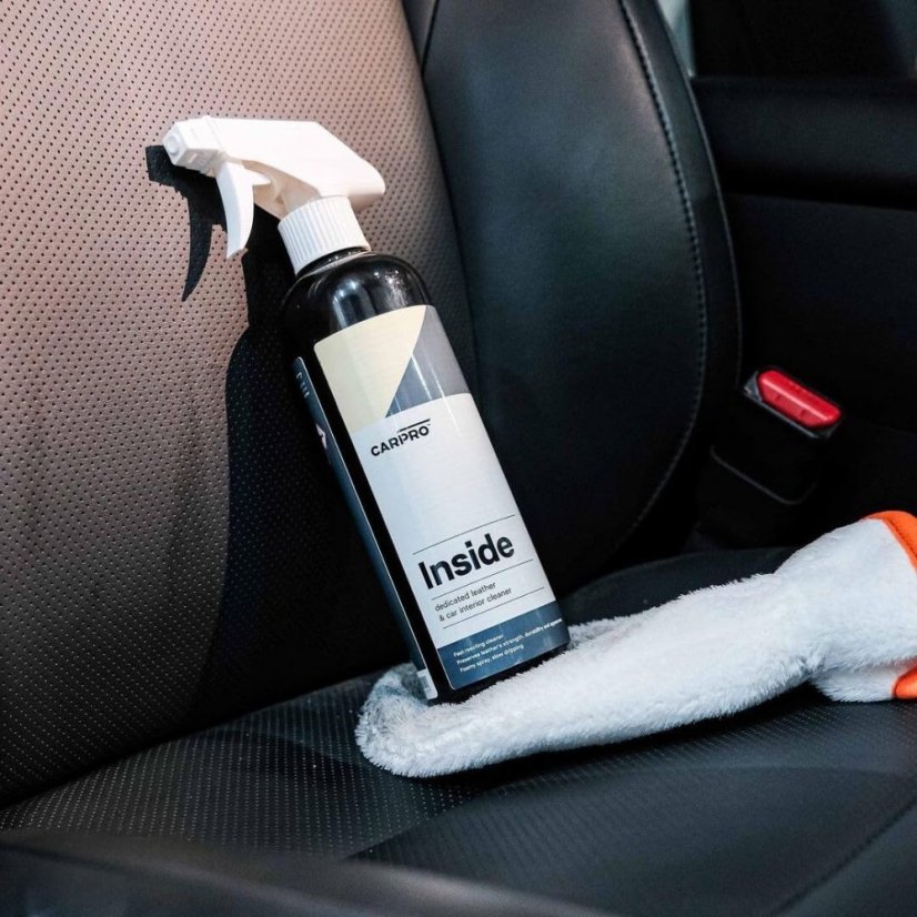 CARPRO Inside – Intenzivní čistič kůže, textilu a plastů (1000 ml)